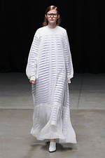 HYKE 2020年春夏コレクション、アディダスとのコラボウェアがランウェイに｜写真41