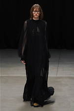 HYKE 2020年春夏コレクション、アディダスとのコラボウェアがランウェイに｜写真43