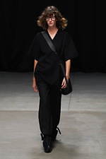 HYKE 2020年春夏コレクション、アディダスとのコラボウェアがランウェイに｜写真47