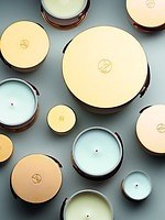 ルイ・ヴィトンの新作パフュームド キャンドル、メゾンのアトリエから着想のレザー×ウッドの香りなど｜写真1