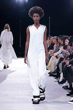 チノ 2020年春夏ウィメンズコレクション - 遊びをきかせたパリジェンヌスタイル｜写真8