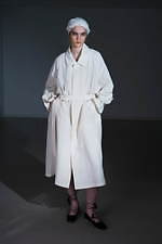 08サーカス 2020年春夏コレクション、アーティスティックな雰囲気を纏ったモダンな洋服｜写真2