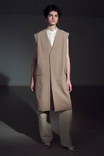 08サーカス 2020年春夏コレクション、アーティスティックな雰囲気を纏ったモダンな洋服｜写真7