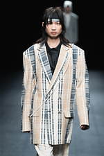 ウィシャラウィッシュ 2020年春夏コレクション - タイ伝統素材で仕上げるベーシックウェア｜写真2