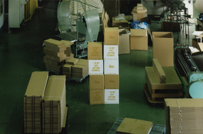 PAPIER LABO.×BEAMS Tダンボールをテーマにしたプロジェクト「Bcc：」第2弾が登場