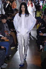 ミキオサカベ 2020春夏コレクション - “スニーカー”を主役にしたコーディネート｜写真12