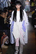 ミキオサカベ 2020春夏コレクション - “スニーカー”を主役にしたコーディネート｜写真19