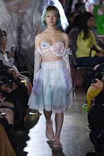 ミキオサカベ 2020春夏コレクション - “スニーカー”を主役にしたコーディネート｜写真6