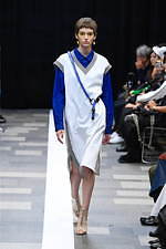 ディーベック 2020年春夏コレクション - 光と影の魅力をもった都市と調和する機能服｜写真10