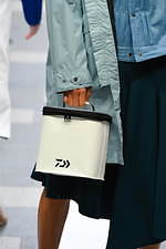 ディーベック 2020年春夏コレクション - 光と影の魅力をもった都市と調和する機能服｜写真12