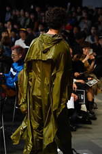 ディーベック 2020年春夏コレクション - 光と影の魅力をもった都市と調和する機能服｜写真27