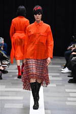 ディーベック 2020年春夏コレクション - 光と影の魅力をもった都市と調和する機能服｜写真45