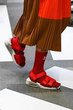 ディーベック 2020年春夏コレクション - 光と影の魅力をもった都市と調和する機能服｜写真49