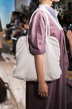 ザ ファクトリー 2020年春夏ウィメンズコレクション - 南仏に広がるラベンダー畑、柔らかな空気｜写真101