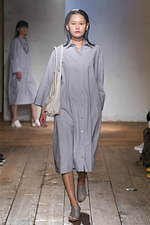 ザ ファクトリー 2020年春夏ウィメンズコレクション - 南仏に広がるラベンダー畑、柔らかな空気｜写真14