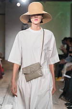 ザ ファクトリー 2020年春夏ウィメンズコレクション - 南仏に広がるラベンダー畑、柔らかな空気｜写真33