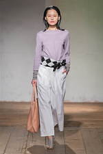 ザ ファクトリー 2020年春夏ウィメンズコレクション - 南仏に広がるラベンダー畑、柔らかな空気｜写真39