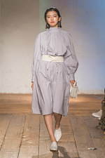 ザ ファクトリー 2020年春夏ウィメンズコレクション - 南仏に広がるラベンダー畑、柔らかな空気｜写真4