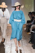 ザ ファクトリー 2020年春夏ウィメンズコレクション - 南仏に広がるラベンダー畑、柔らかな空気｜写真50