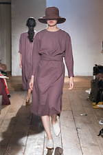 ザ ファクトリー 2020年春夏ウィメンズコレクション - 南仏に広がるラベンダー畑、柔らかな空気｜写真69