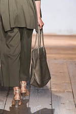 ザ ファクトリー 2020年春夏ウィメンズコレクション - 南仏に広がるラベンダー畑、柔らかな空気｜写真76