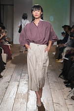 ザ ファクトリー 2020年春夏ウィメンズコレクション - 南仏に広がるラベンダー畑、柔らかな空気｜写真79