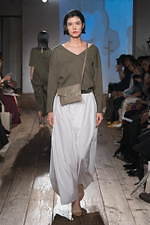 ザ ファクトリー 2020年春夏ウィメンズコレクション - 南仏に広がるラベンダー畑、柔らかな空気｜写真83