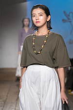 ザ ファクトリー 2020年春夏ウィメンズコレクション - 南仏に広がるラベンダー畑、柔らかな空気｜写真91