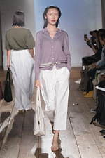 ザ ファクトリー 2020年春夏ウィメンズコレクション - 南仏に広がるラベンダー畑、柔らかな空気｜写真92