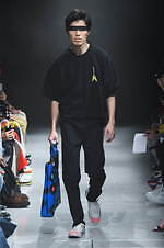 ミツル オカザキ 2020年春夏コレクション - “不恰好”を貫くロックスター｜写真26