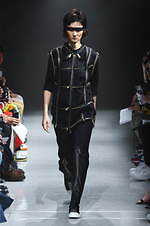 ミツル オカザキ 2020年春夏コレクション - “不恰好”を貫くロックスター｜写真30