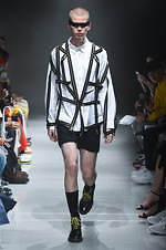 ミツル オカザキ 2020年春夏コレクション - “不恰好”を貫くロックスター｜写真32