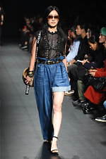 ガッツダイナマイトキャバレーズ 2020年春夏コレクション - プロレスラー武藤敬司や神取忍も登場｜写真10