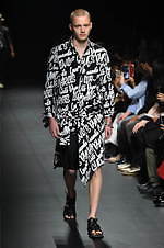 ガッツダイナマイトキャバレーズ 2020年春夏コレクション - プロレスラー武藤敬司や神取忍も登場｜写真17