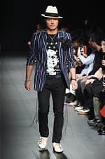 ガッツダイナマイトキャバレーズ 2020年春夏コレクション - プロレスラー武藤敬司や神取忍も登場｜写真18