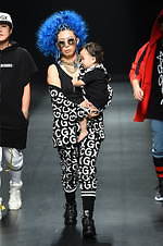 ガッツダイナマイトキャバレーズ 2020年春夏コレクション - プロレスラー武藤敬司や神取忍も登場｜写真47