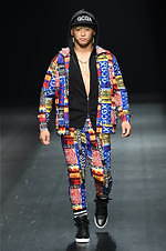 ガッツダイナマイトキャバレーズ 2020年春夏コレクション - プロレスラー武藤敬司や神取忍も登場｜写真54