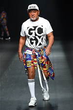 ガッツダイナマイトキャバレーズ 2020年春夏コレクション - プロレスラー武藤敬司や神取忍も登場｜写真56