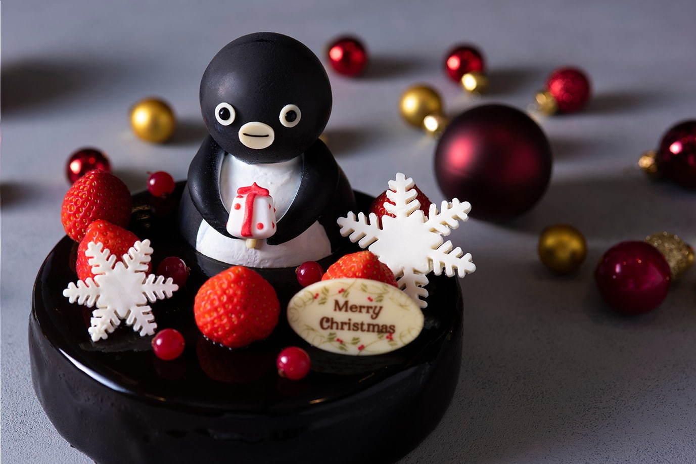 東京・池袋のホテルメトロポリタンから“Suicaのペンギン”クリスマスケーキ｜写真1