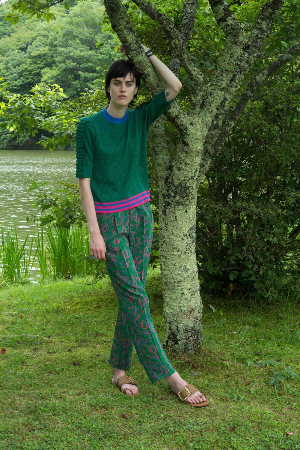 レディース・緑のセーター(ニット)を使ったコーディネート - 写真36
