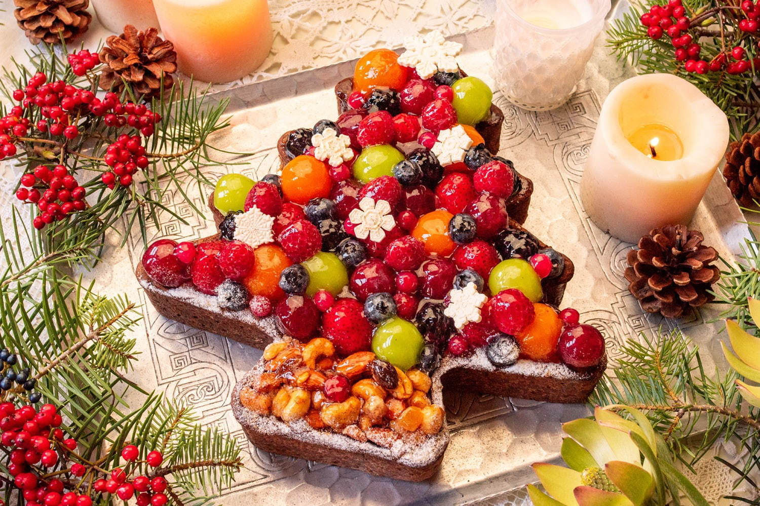 キル フェ ボン“森のクリスマスパーティー”がテーマのクリスマスケーキ2019、フルーツたっぷり2種｜写真1