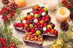 キル フェ ボン“森のクリスマスパーティー”がテーマのクリスマスケーキ2019、フルーツたっぷり2種｜写真1