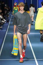 オニツカタイガー 2020年春夏コレクション、ボーダーレスな多様性を象徴する現代のユニフォーム｜写真15