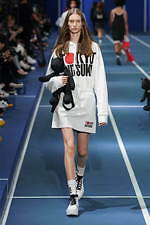 オニツカタイガー 2020年春夏コレクション、ボーダーレスな多様性を象徴する現代のユニフォーム｜写真31