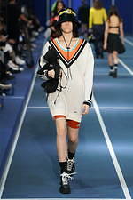 オニツカタイガー 2020年春夏コレクション、ボーダーレスな多様性を象徴する現代のユニフォーム｜写真47