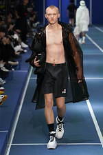 オニツカタイガー 2020年春夏コレクション、ボーダーレスな多様性を象徴する現代のユニフォーム｜写真66