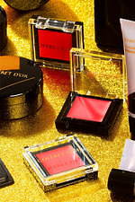 コフレドール19年クリスマスコフレ、年に1度だけ贅沢フルメイクキットや“ミニミニ”ベースメイク｜写真18