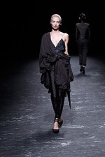 ハイダー アッカーマン2013年春夏コレクション - 素材とフォルムで深化するイマジネーション｜写真18
