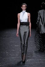 ハイダー アッカーマン2013年春夏コレクション - 素材とフォルムで深化するイマジネーション｜写真36