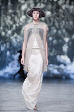 リック オウエンス 2013年春夏コレクション - 素材で紡ぐ、孤独と平穏の優しいストーリー｜写真17